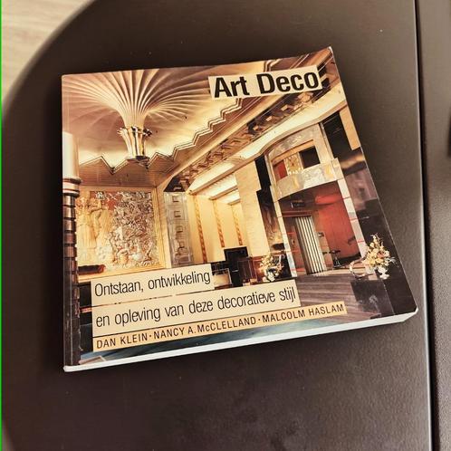 Art Deco boek in Nederlands, Livres, Art & Culture | Photographie & Design, Utilisé, Autres sujets/thèmes, Enlèvement ou Envoi