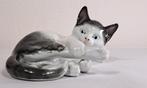 Uitzonderlijke 'Pfeffer Gotha porcelein" kitten, Ophalen of Verzenden