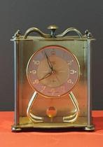 Horloge de table Jauch 8 jours - 4 rubis (années '50), Antiquités & Art, Antiquités | Horloges, Enlèvement ou Envoi