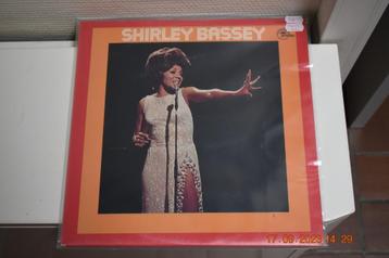 LP : Shirley Bassey (2 LP's) beschikbaar voor biedingen