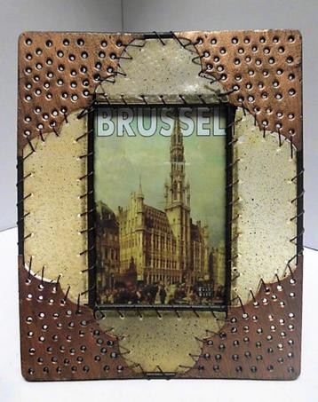 Fotokader metaal en perkament beschikbaar voor biedingen