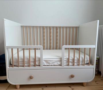 Lit enfant IKEA MYLLRA avec matelas, Enlèvement, Comme neuf, Lit