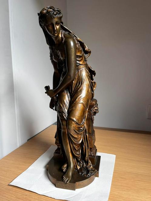 E. Dumaige antiek bronzen beeld de muze Calliope Clacissisme, Antiek en Kunst, Kunst | Beelden en Houtsnijwerken, Ophalen
