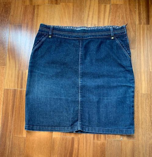Jupe en jean droite – coupe classique - T 42, Kleding | Dames, Rokken, Maat 42/44 (L), Blauw, Knielengte, Ophalen of Verzenden