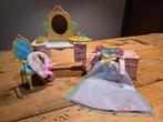Barbie toilettafel met kleedkoffer/kleerkast, Ophalen of Verzenden, Gebruikt, Barbie