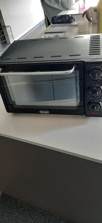 Electrische oven in goede en propere staat beschikbaar voor biedingen