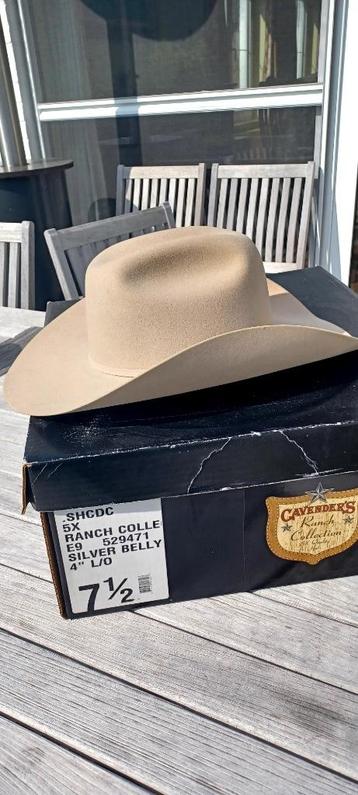 Chapeau cowboy original disponible aux enchères