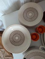 Set van 12 soepborden en 12 eetborden, schaal, 2 dienborden, Ophalen