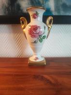 Amfoor vaas Porcelaine de Bruxelles met roosjes, Antiek en Kunst, Ophalen of Verzenden