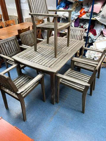 Tuinmeubels tafel met stoelen hout beschikbaar voor biedingen