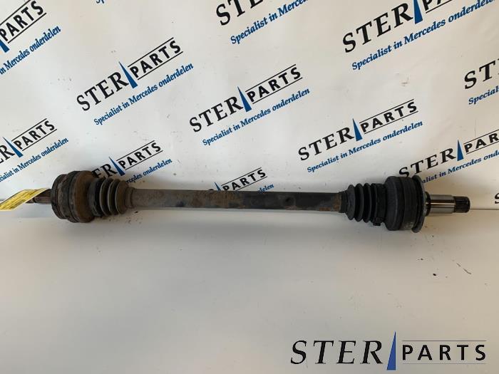 Arbre de transmission arrière droit d'un Mercedes C-Klasse, Autos : Pièces & Accessoires, 3 mois de garantie, Utilisé, -, -