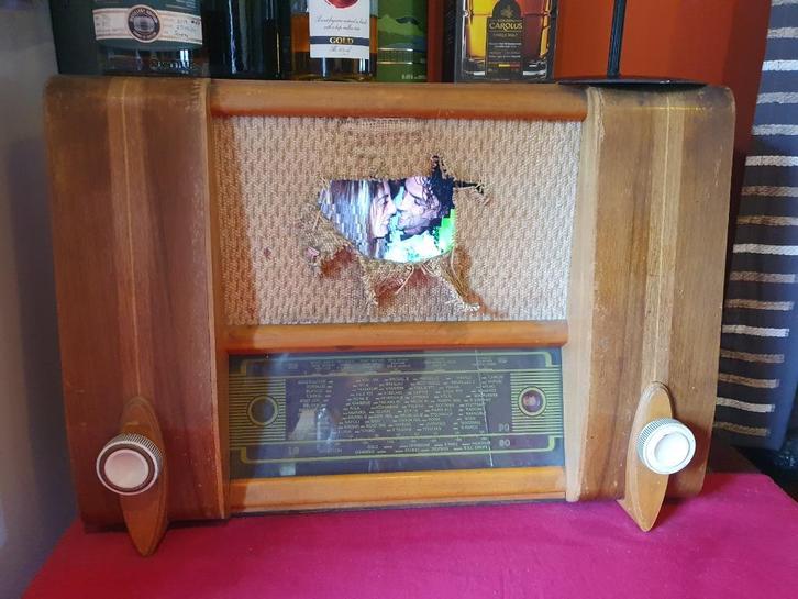 RETRO RADIO LED-Fotoscherm Vintage Charme Modern Touch, Antiek en Kunst, Curiosa en Brocante, Ophalen