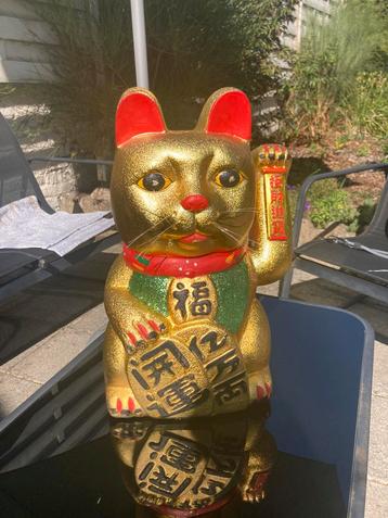 Statue chat porte bonheur patte mobile beschikbaar voor biedingen