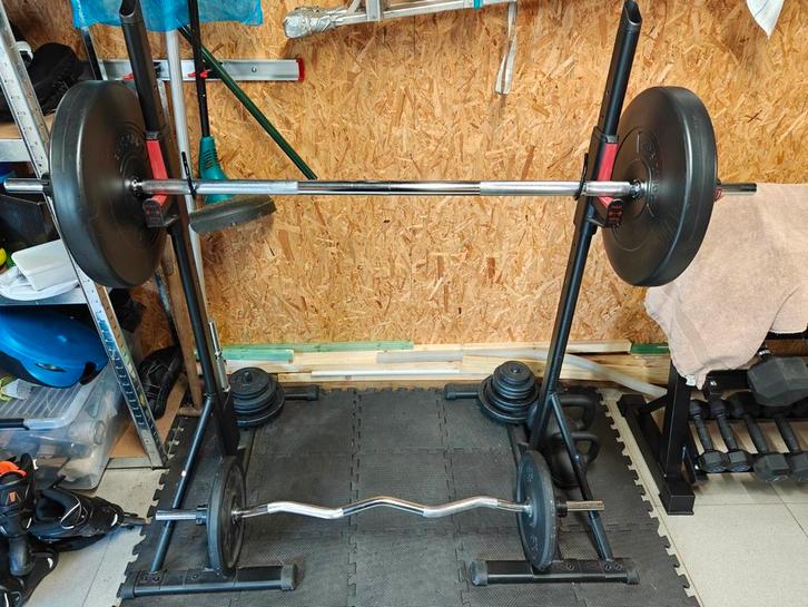 Barbell + Z-bar + halter rack + power toren + 102kg schijven, Sport en Fitness, Fitnessmaterialen, Zo goed als nieuw, Halterschijven