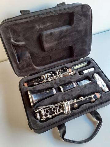 KLARINET beschikbaar voor biedingen