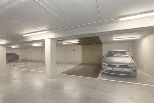 Garage te koop in Hoeselt, Immo, Garages en Parkeerplaatsen