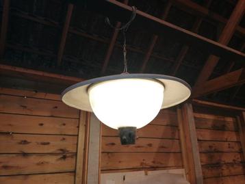 Lamp hanglamp beschikbaar voor biedingen