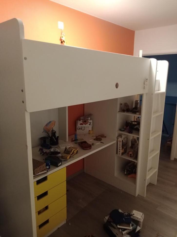 Hoogslaper geïntegreerd Bureau en kast., Kinderen en Baby's, Kinderkamer | Stapelbedden en Hoogslapers, Hoogslaper, Ophalen