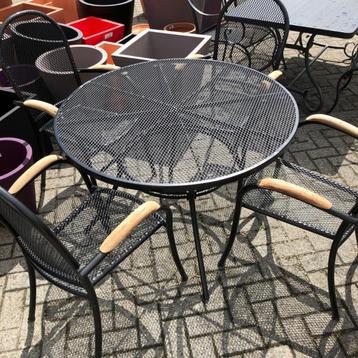 MOOIE tuinsets TUINSTOELEN met tafel van ROYAL GARDEN beschikbaar voor biedingen