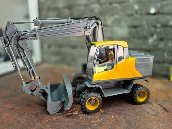 Volvo Mobiele Bandenkraan RC schaal 1/14 leimbach, Hobby en Vrije tijd, Modelbouw | Overige, Zo goed als nieuw, 1:32 tot 1:50