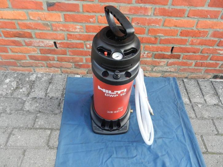 Hilti DWP 10 01 Waterpomp Voor Kernboormachine, Doe-het-zelf en Bouw, Gereedschap | Handgereedschap, Zo goed als nieuw, Ophalen