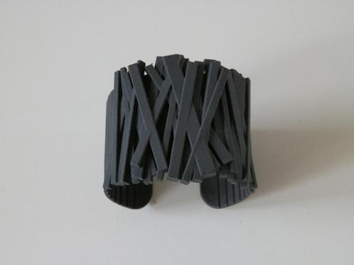 Selvaggia Armani armband. Bracelet., Handtassen en Accessoires, Armbanden, Zo goed als nieuw, Kunststof of Plastic, Zwart, Ophalen of Verzenden