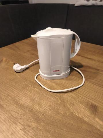 kleine waterkoker beschikbaar voor biedingen