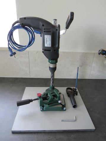 Boormachine met standaard beschikbaar voor biedingen