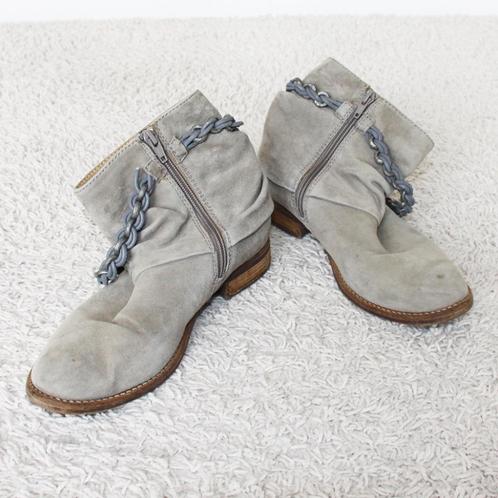 Très belles bottes vintage en daim (taille 39) s14 €35, -, Vêtements | Femmes, Chaussures, Comme neuf, Boots et Botinnes, Gris