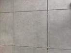 Tegel grijs 60x60, dikte 1cm, 34.56m2 beschikbaar, €14,5/m2, Ophalen, Nieuw, Vloertegels