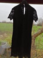 Robe en dentelle noire, Taille 36 (S), Noir, Enlèvement, Longueur genou