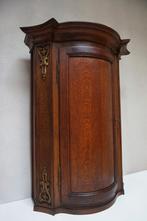 Antiek halfrond kastje, Antiek en Kunst, Antiek | Meubels | Kasten, Ophalen of Verzenden