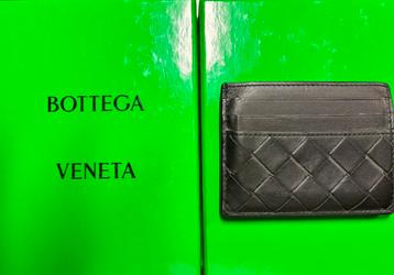 Bottega Veneta Intrecciatokaarthouder zwart gebruikt beschikbaar voor biedingen