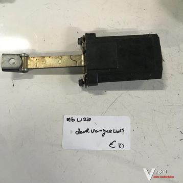 Mercedes W210 Deurvanger 1996-2003 beschikbaar voor biedingen