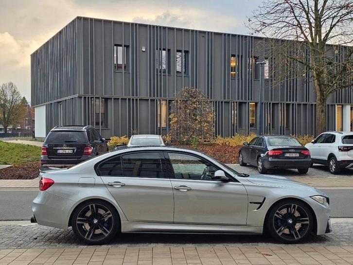 BMW M3 F80 lci I 2015 DKG, Auto's, BMW, Achteruitrijcamera, Benzine, Euro 6, Berline, 5 deurs, Automaat, Zilver of Grijs, Zwart