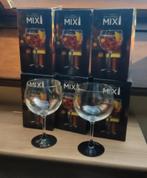 Cocktail glazen , 6 stuks . Op zwarte voet ., Ophalen of Verzenden, Gebruikt, Overige typen