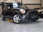 Mini Cooper one 1.6i chroom Pack airco Amby lights, Auto's, Euro 5, Zwart, Bedrijf, Handgeschakeld