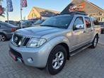 NISSAN NAVARA VXE 2.5 CARGO LICHTVRAGT MET VOLLEDIGE OPTIE, Auto's, Nissan, Automaat, 4 deurs, Zwart, 3000 kg