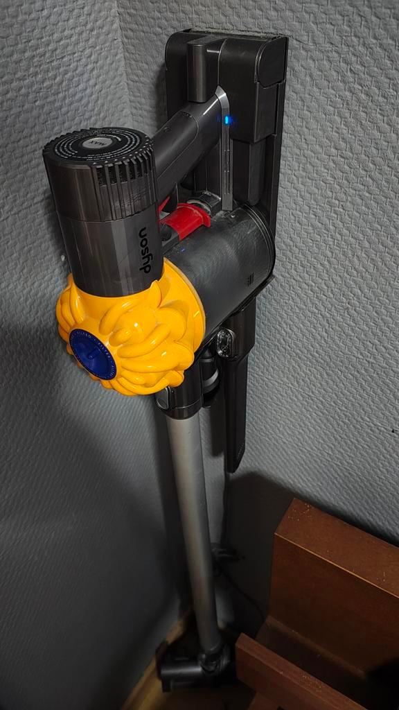 Dyson DC62 plus V6 *defect, Electroménager, Aspirateurs, Ne fonctionne pas, Aspirateur, Réservoir, Enlèvement ou Envoi