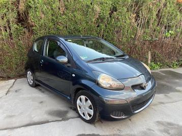Toyato aygo 2011 147.000km top staat 2600€ gekeurd voor verk beschikbaar voor biedingen