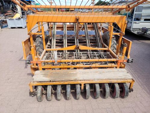 Regero zelfrijdend perspot plantmachine, Tuin en Terras, Planten | Fruitbomen, Ophalen