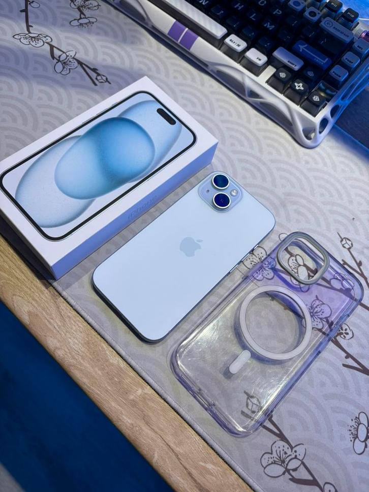 iPhone 15 128gb + coque rhinoshield, Télécoms, Téléphonie mobile | Accessoires & Pièces, Comme neuf, Enlèvement