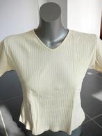 geel T-shirt van het merk Rhetorique met V-hals, Vêtements | Femmes, T-shirts, Manches courtes, Taille 38/40 (M), Porté, Jaune