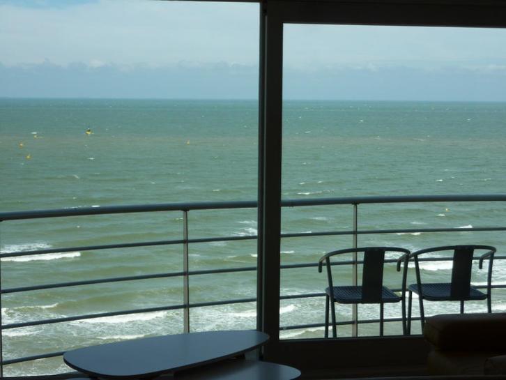 vakantieverhuur  Prachtig zeezicht Oostende., Vakantie, Vakantiehuizen | België, Antwerpen of Vlaanderen, Appartement, Stad, Aan zee