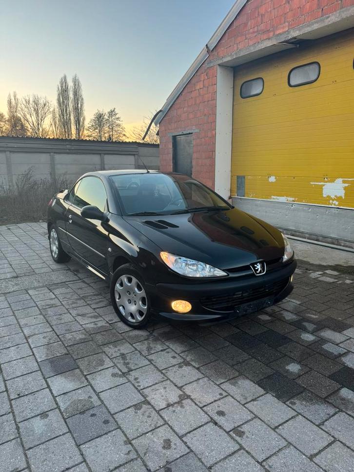 Peugeot 206 cc Cabrio 1.6i *1er propriétaire*, Auto's, Peugeot, Bedrijf, Benzine, Euro 4, Cabriolet, 2 deurs, Handgeschakeld, Zwart
