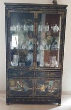 Chinese beschilderde vitrine kast, Ophalen