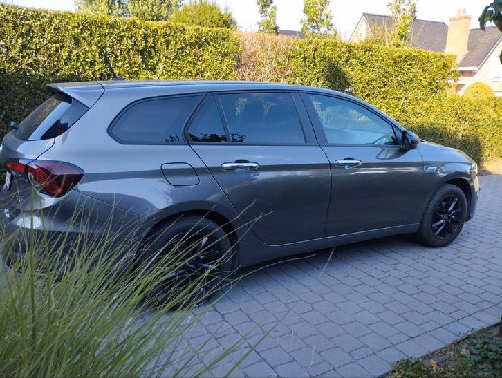 Pause essence Fiat Tipo SW 1.0, Autos, Fiat, Particulier, Tipo, ABS, Airbags, Air conditionné, Bluetooth, Ordinateur de bord, Verrouillage central