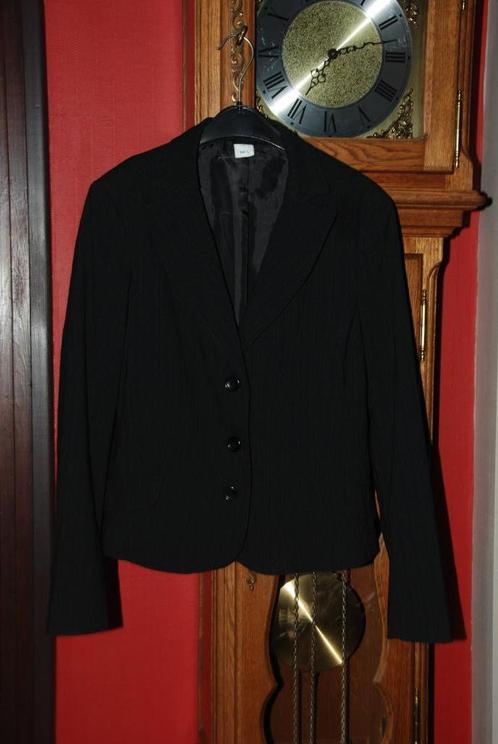 Veste de tailleur Blazer de marque"M&S"noire T42 comme NEUVE, Vêtements | Femmes, Vestes & Costumes, Comme neuf, Manteau, Taille 42/44 (L)