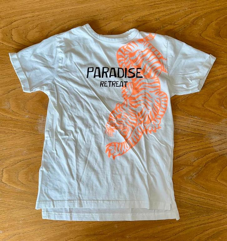 Paradise Retreat T-shirt - Unieke en comfortabele stijl, Kinderen en Baby's, Kinderkleding | Maat 134, Gebruikt, Jongen of Meisje