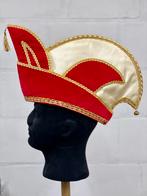Rode steek met gebroken wit satijn, in nette staat, Kleding | Heren, Carnavalskleding en Feestkleding, Ophalen of Verzenden, Gedragen
